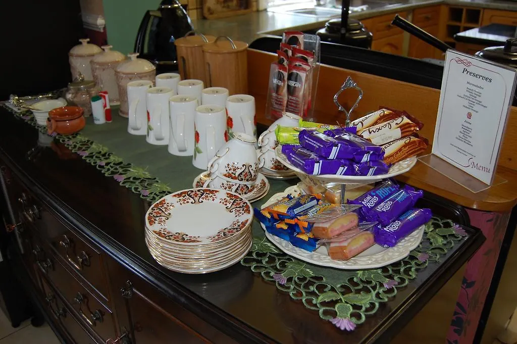 Creston Villa Guest House-1